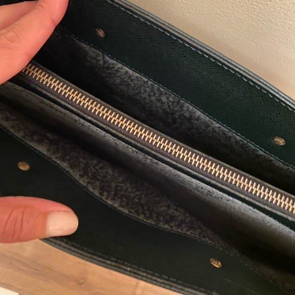 Authentic Louis Vuitton taiga leader briefcase - Picture 8 of 10